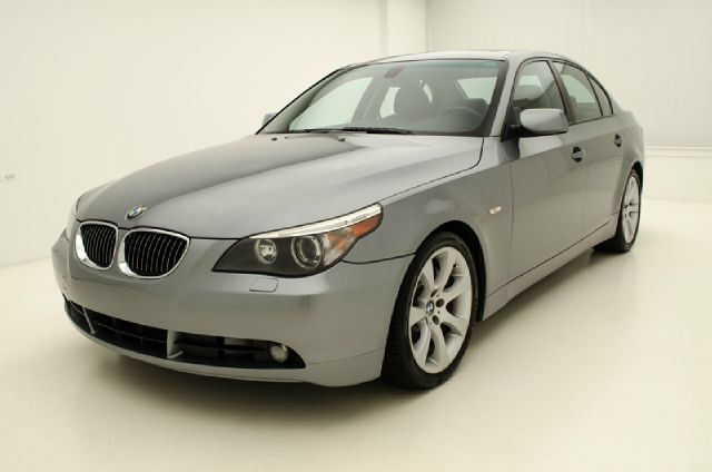 BMW 5 series 2004 photo 1