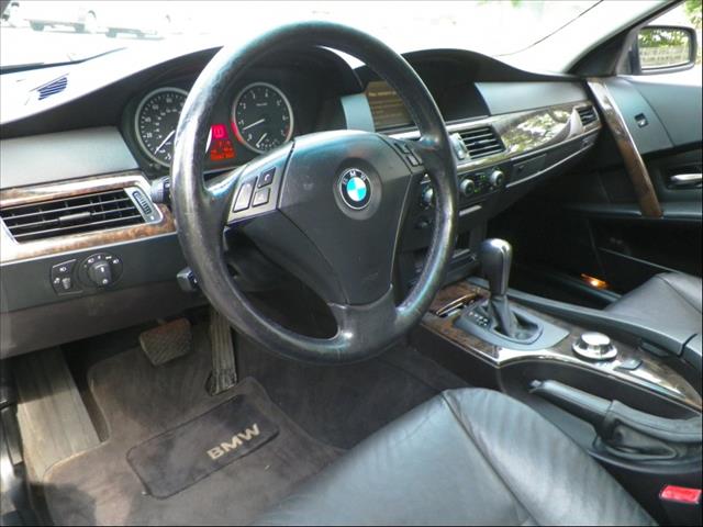 BMW 5 series 2004 photo 3