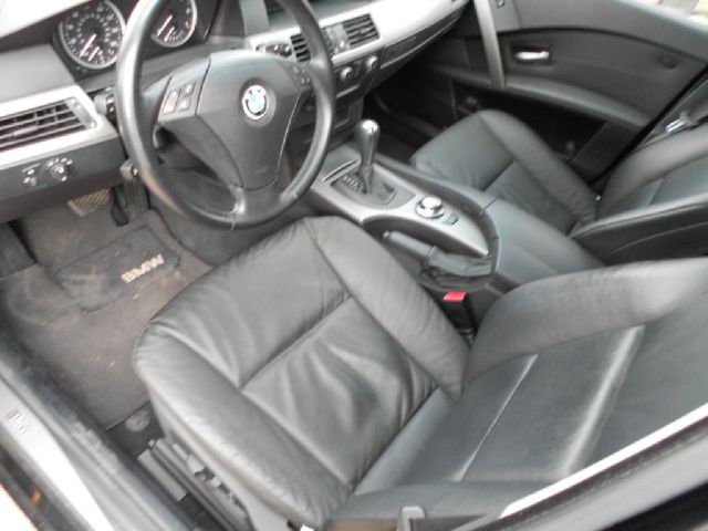 BMW 5 series 2004 photo 1