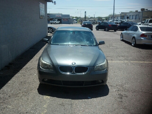 BMW 5 series 2004 photo 1