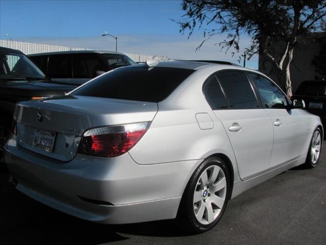 BMW 5 series 2004 photo 2