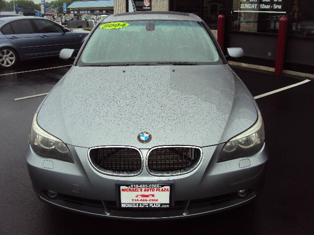 BMW 5 series 2004 photo 2