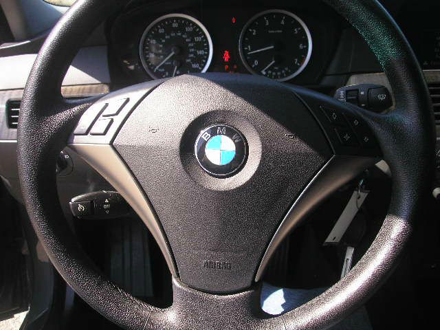 BMW 5 series 2004 photo 1