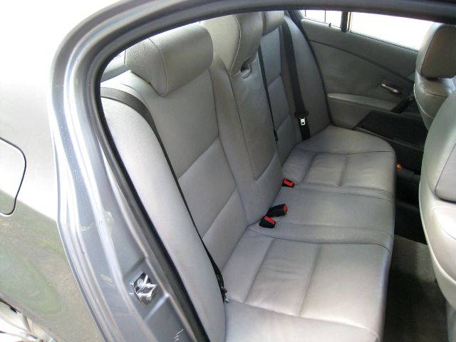 BMW 5 series 2004 photo 10