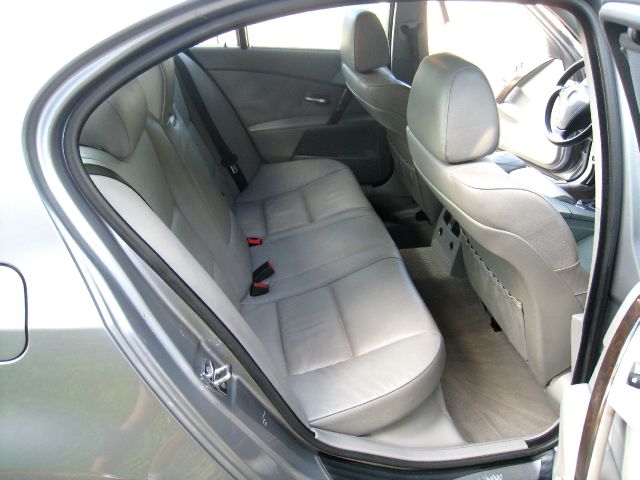 BMW 5 series 2004 photo 19