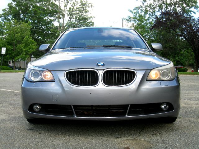 BMW 5 series 2004 photo 32