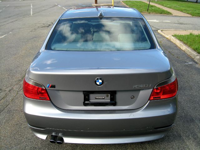 BMW 5 series 2004 photo 36