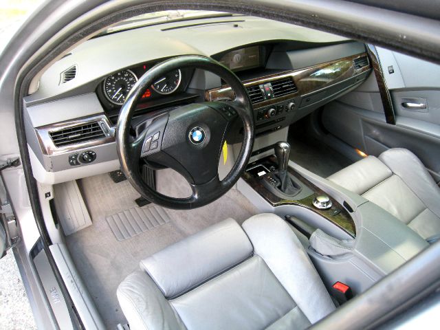 BMW 5 series 2004 photo 6