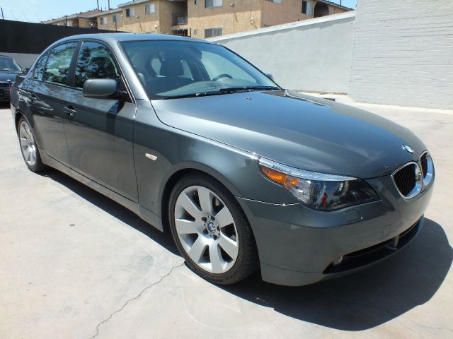 BMW 5 series 2004 photo 1