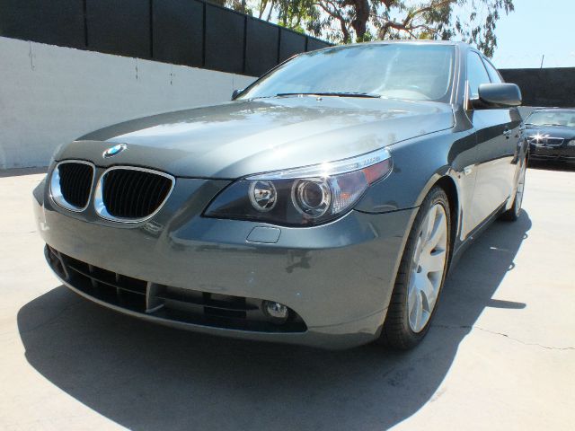 BMW 5 series 2004 photo 24