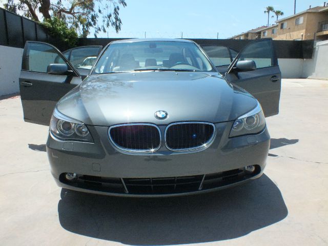 BMW 5 series 2004 photo 34