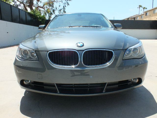 BMW 5 series 2004 photo 36