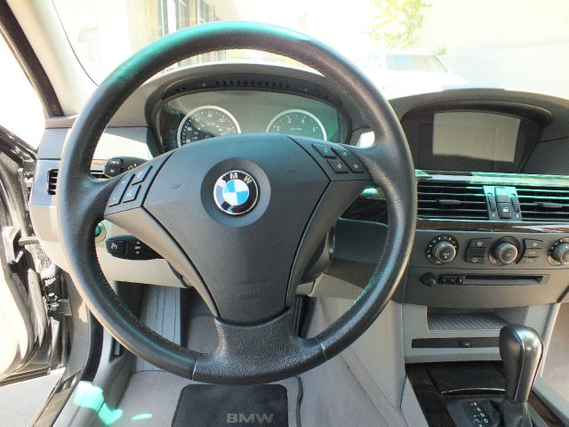 BMW 5 series 2004 photo 37