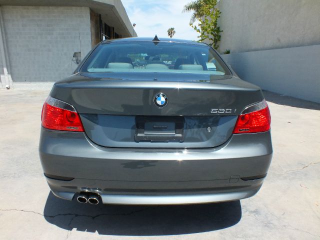 BMW 5 series 2004 photo 9