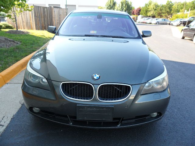 BMW 5 series 2004 photo 1