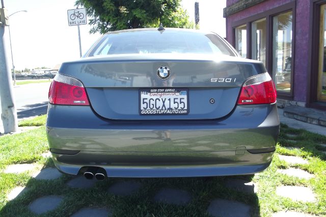 BMW 5 series 2004 photo 1