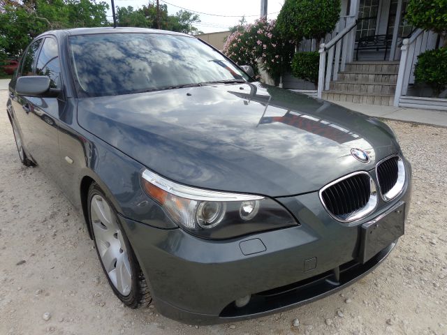 BMW 5 series 2004 photo 1