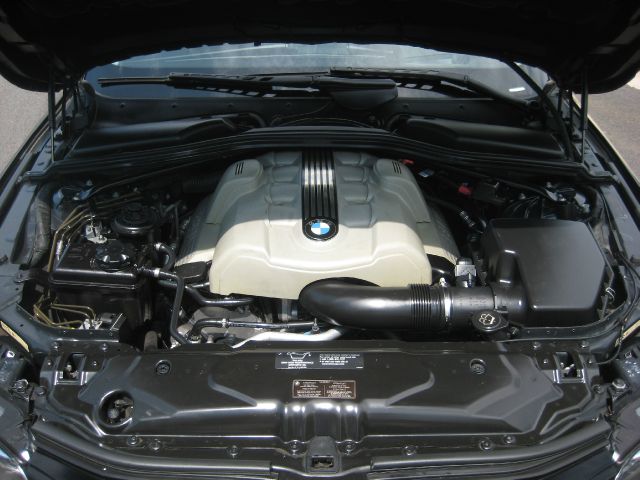 BMW 5 series 2004 photo 1