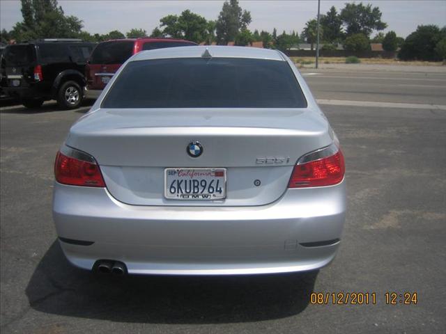 BMW 5 series 2004 photo 4