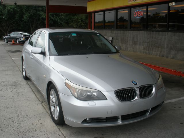 BMW 5 series 2004 photo 2