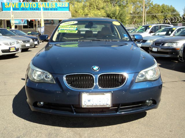 BMW 5 series 2004 photo 1