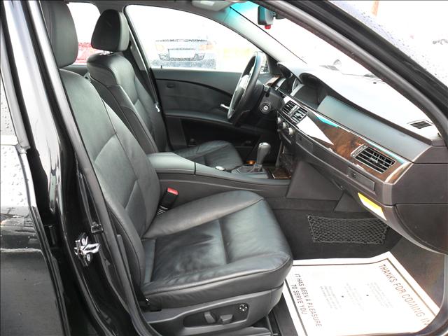 BMW 5 series 2005 photo 3