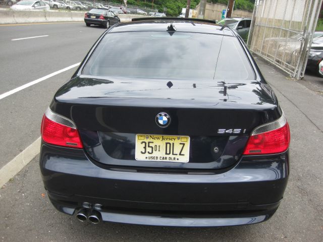 BMW 5 series QUAD CAB SLT Laramie Sedan