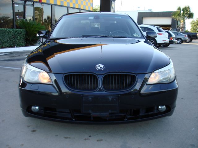 BMW 5 series 2005 photo 1