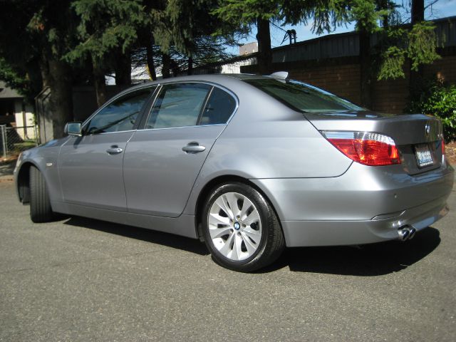 BMW 5 series 2005 photo 3