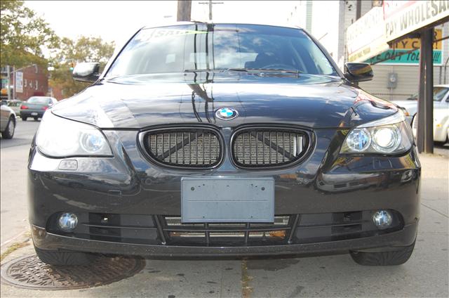 BMW 5 series 2005 photo 1