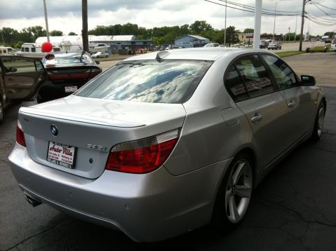 BMW 5 series 2005 photo 1