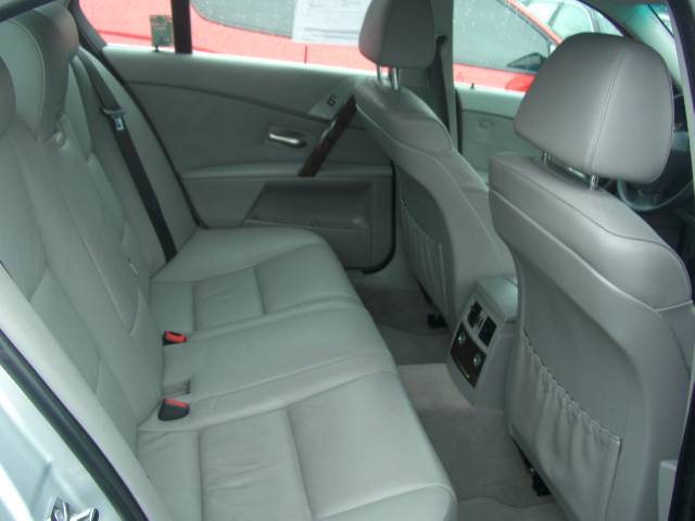 BMW 5 series 2005 photo 2