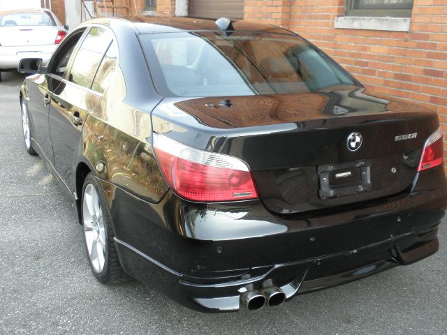 BMW 5 series 2005 photo 2