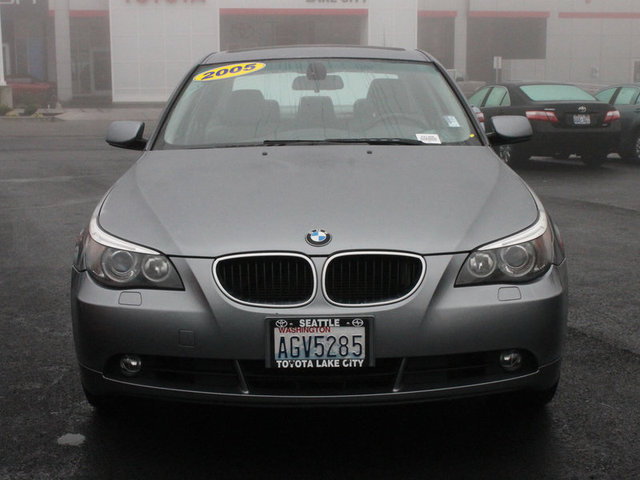 BMW 5 series 2005 photo 1