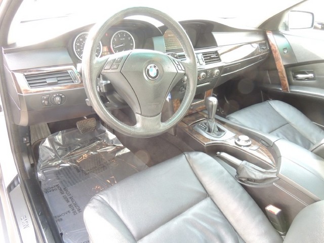 BMW 5 series 2005 photo 3