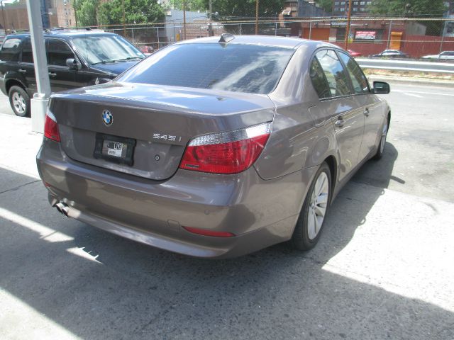 BMW 5 series 2005 photo 1