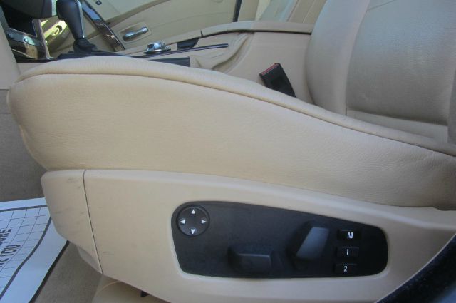 BMW 5 series 2005 photo 7