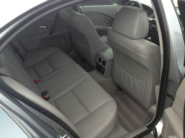 BMW 5 series 2005 photo 14