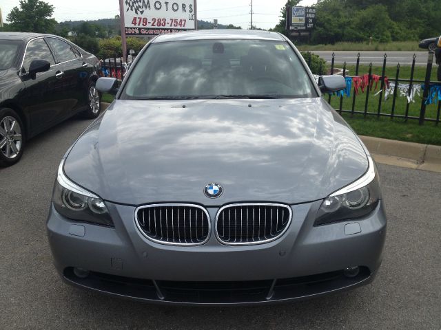 BMW 5 series 2005 photo 19