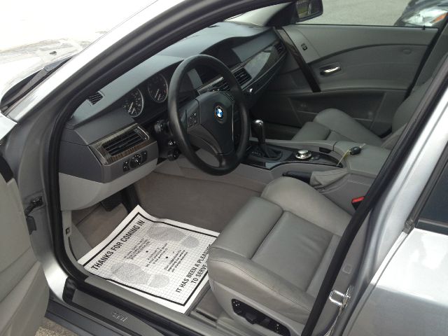 BMW 5 series 2005 photo 6