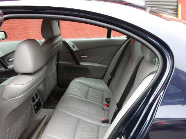 BMW 5 series 2005 photo 1