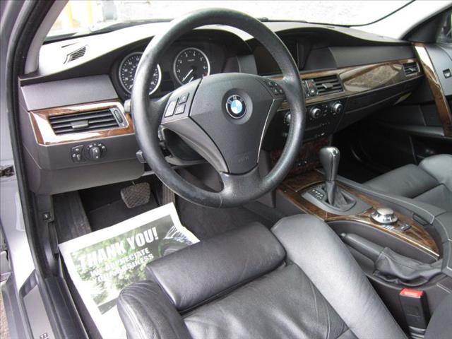 BMW 5 series 2005 photo 18