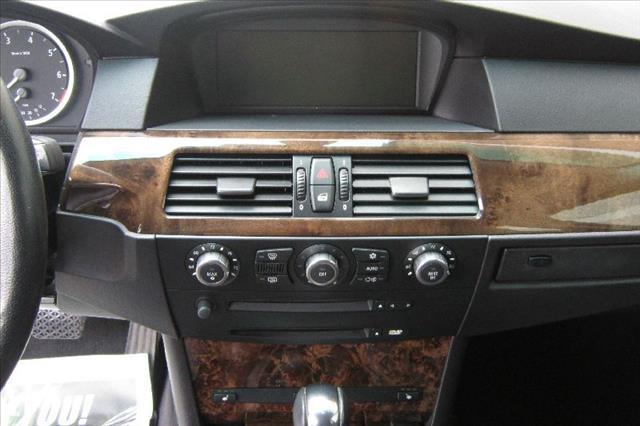 BMW 5 series 2005 photo 3