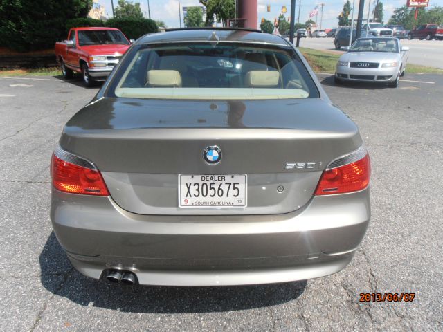 BMW 5 series 2005 photo 1