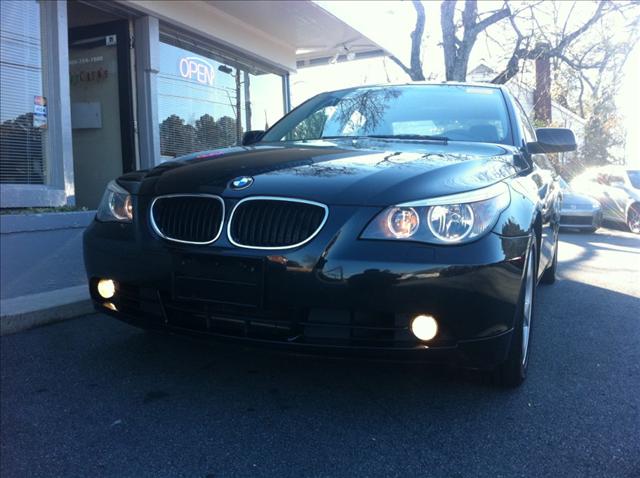 BMW 5 series 2005 photo 1