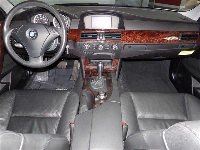 BMW 5 series 2005 photo 10