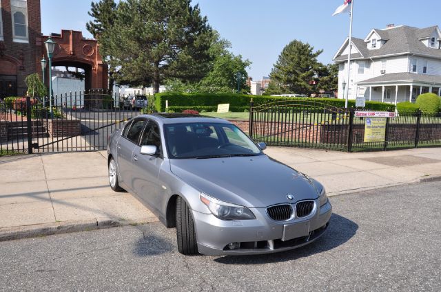 BMW 5 series 2005 photo 14