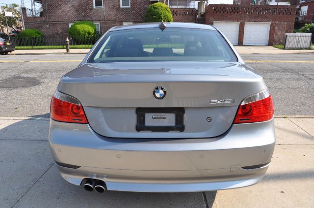 BMW 5 series 2005 photo 22