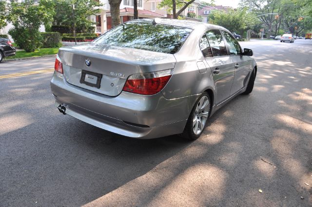 BMW 5 series 2005 photo 3