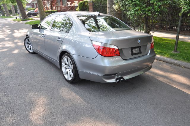 BMW 5 series 2005 photo 4